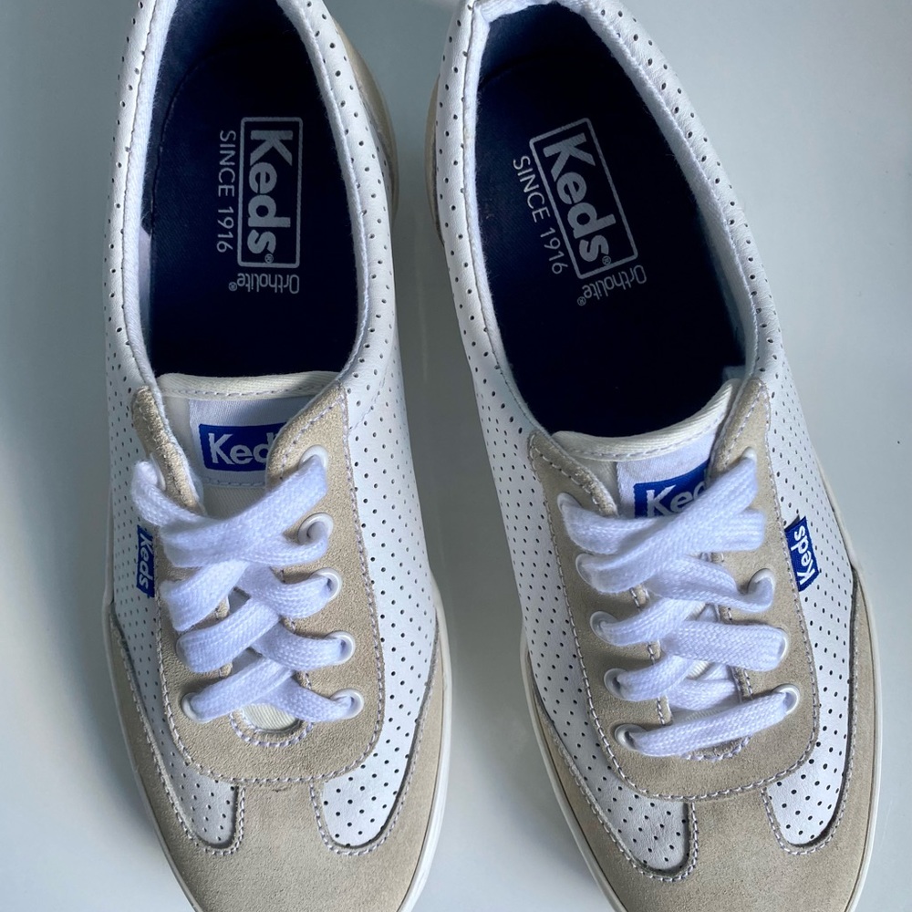 Ked's Tournament Retro Court Perforated Sneaker's